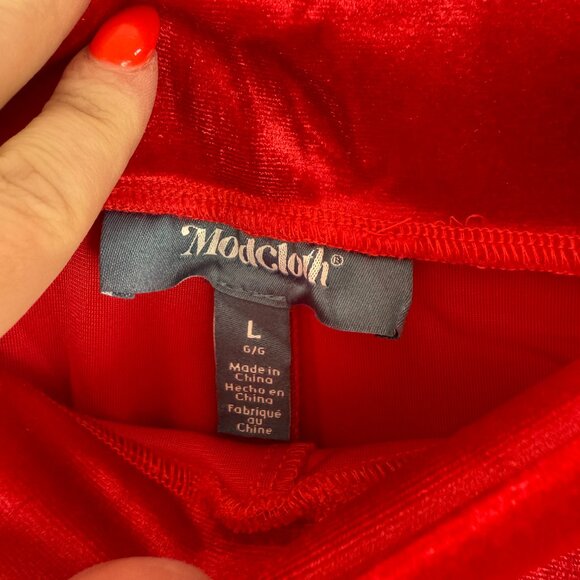 NWT Modcloth Loving The Luxe Life Wide-Leg Pants Hollyberry Red Size Large L NEW - Picture 5 of 10